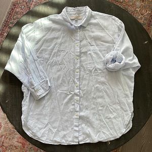 LOFT - Women's Long Sleeve Boyfriend Fit Button-Down Shirt- Light blue M